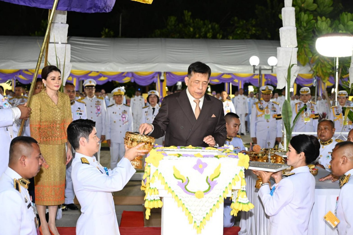 ในหลวง-พระราชินี เสด็จฯ สงขลา ทรงวางศิลาฤกษ์ และเปิดอาคารศาลแขวง