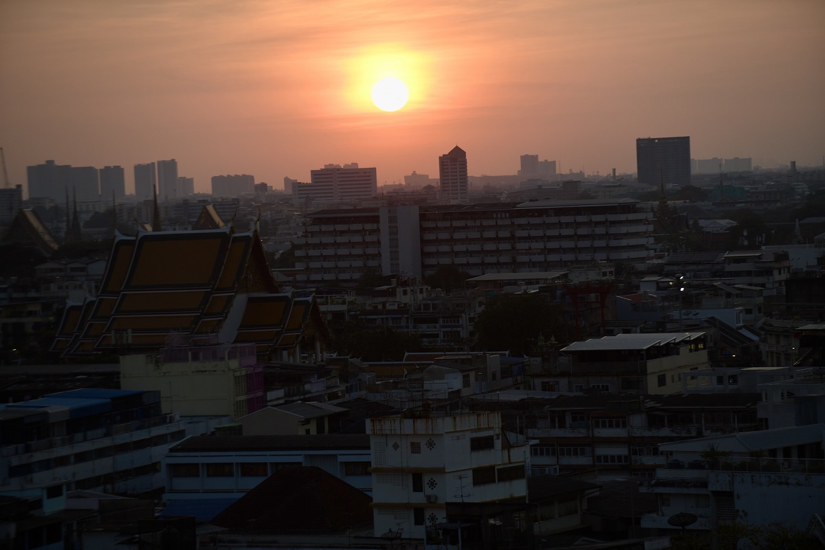 สภาพอากาศวันนี้ (26 ก.พ. 68)  ร้อนขึ้น 1-2 องศา ภาคใต้มีฝน 40-60%