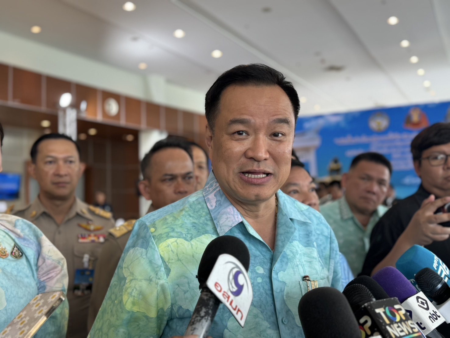อนุทิน เคาะโรงแรมดินเนอร์พรรคร่วมรัฐบาล ให้​พรรคละแค่ 2 ที่เท่านั้น