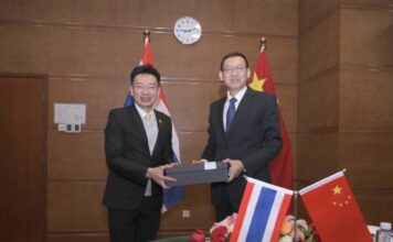 ดร.ศุภชัย ปทุมนากุล
