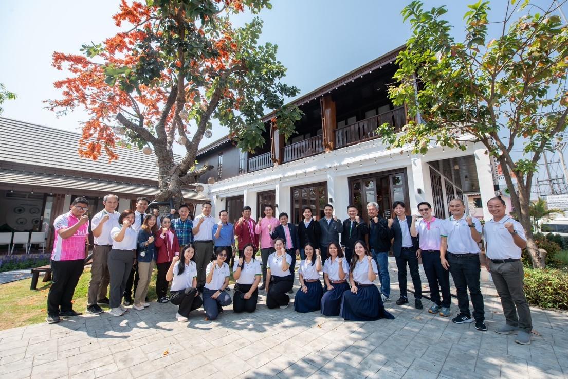 จุฬาฯ – ซีพี ลงพื้นที่น่าน มอบหน้ากาก ‘POR-DEE’ – หนุนเกษตรกรเลิกเผา สร้างอาชีพใหม่