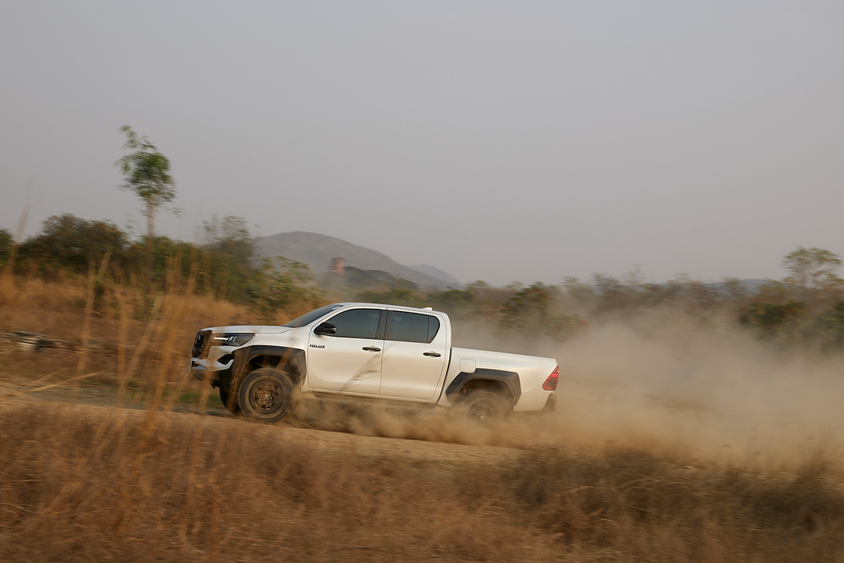 TOYOTA 4X4 OFF-ROAD TRAINING