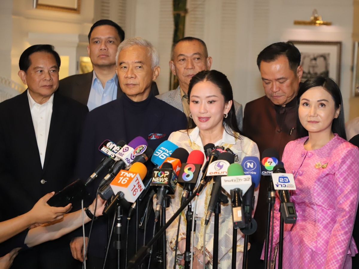 นายกฯ เผยวงดินเนอร์คุยรับมือศึกอภิปราย ยันไม่มีหักหลังตอนโหวต อนุทิน ชม อิ๊งค์ ภาวะผู้นำชัด