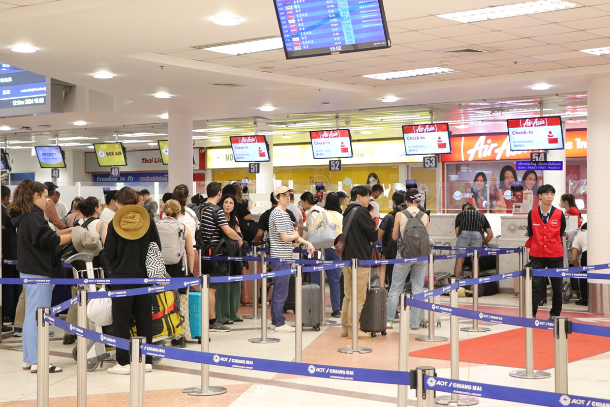 เปิดแผนแก้ตั๋วเครื่องบินแพง 2 รัฐมนตรีนัดถกแอร์ไลน์ลด 30%