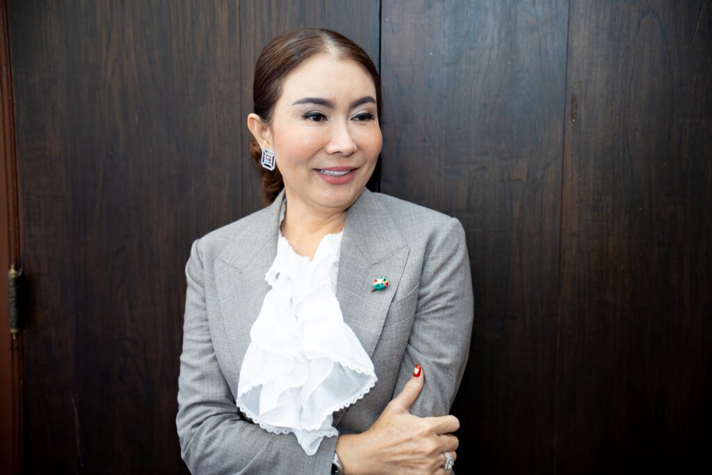 ผศ.ดร.ภัทร์ฐิตา ทุมเกิด ประธานเจ้าหน้าที่บริหาร บจ.รอยส์เซอร์วิส