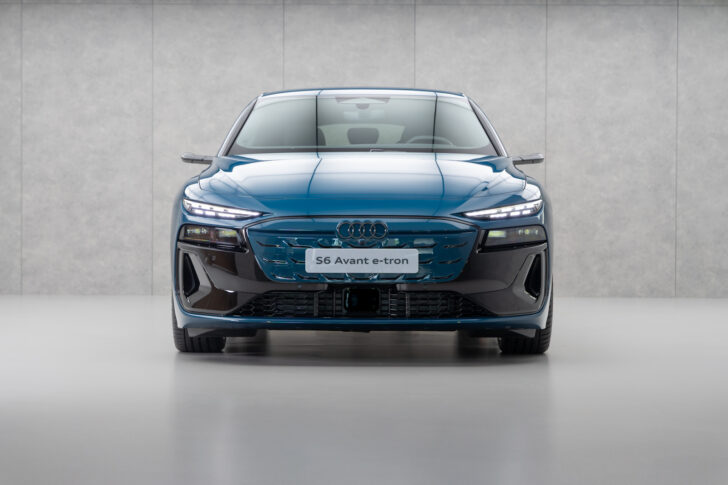 อาวดี้ Audi S6 Avant e-tron quattro