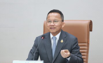 สมศักดิ์ เทพสุทิน รัฐมนตรีว่าการกระทรวงสาธารณสุข