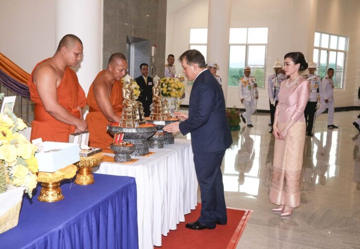 ในหลวง พระราชินี