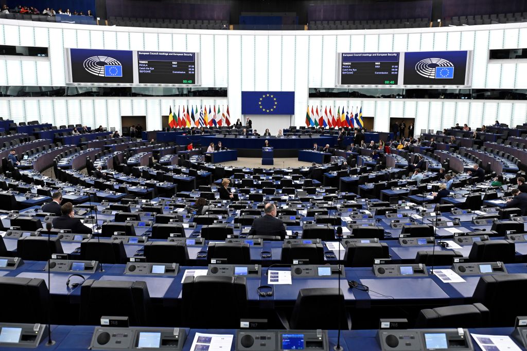 รัฐสภายุโรปของ EU เตรียมโหวต ญัตติไทยส่งกลับอุยกูร์ ใช้เจรจา FTA กดดัน