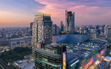 ห้างเซ็นทรัลแจ้งยกเว้นค่าจอดรถค้างคืน หลังเหตุแผ่นดินไหว