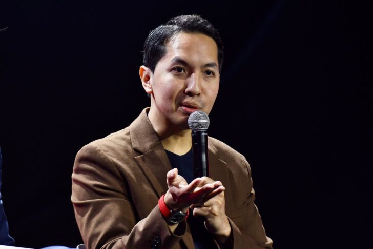 ดร.สันติธาร เสถียรไทย ดร.สันติธาร เสถียรไทย