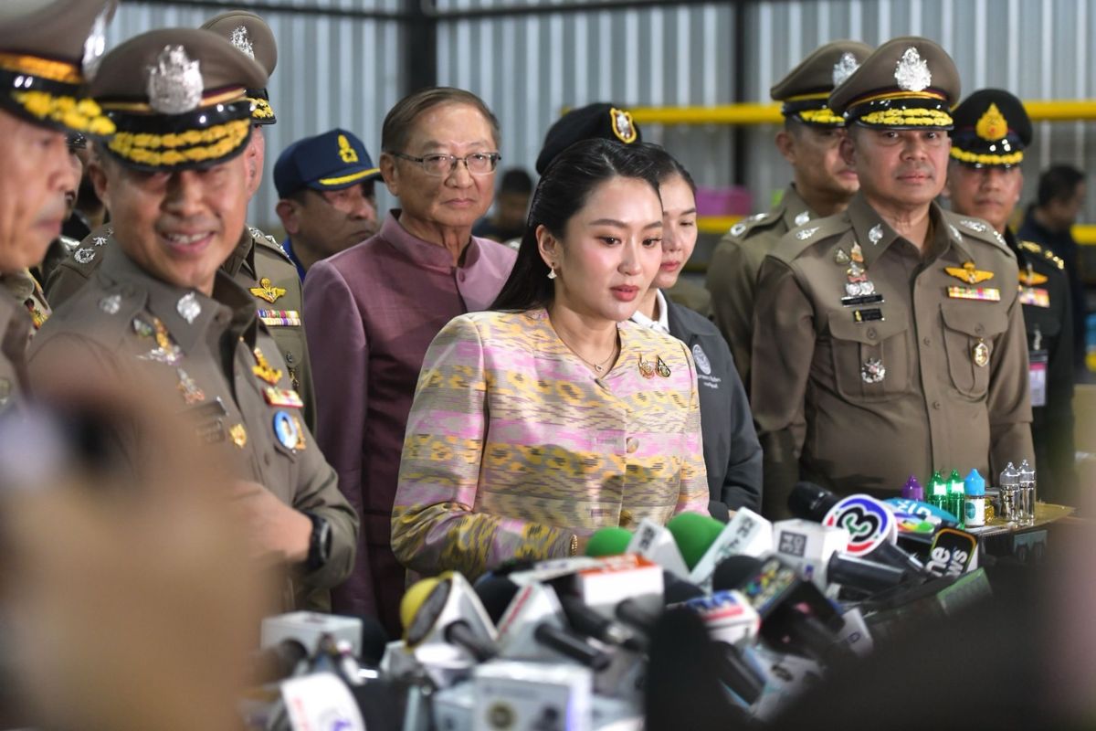 แพทองธาร ถามฝ่ายค้าน ‘ดีลแลกประเทศ’ คืออะไร
