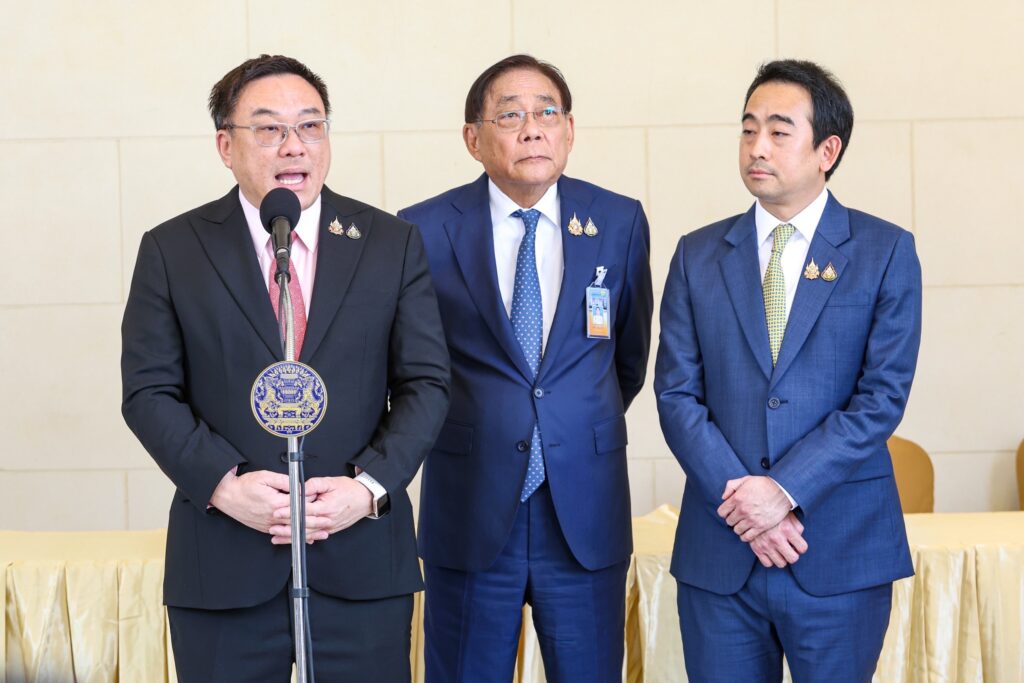 3 รัฐมนตรีกระทรวงการคลัง