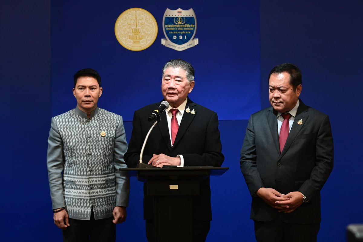 ศาลรธน. รับคำร้องพิจารณา ‘ภูมิธรรม-ทวี’ ปมตั้งสอบฮั้วสว.-ไม่สั่งหยุดปฏิบัติหน้าที่