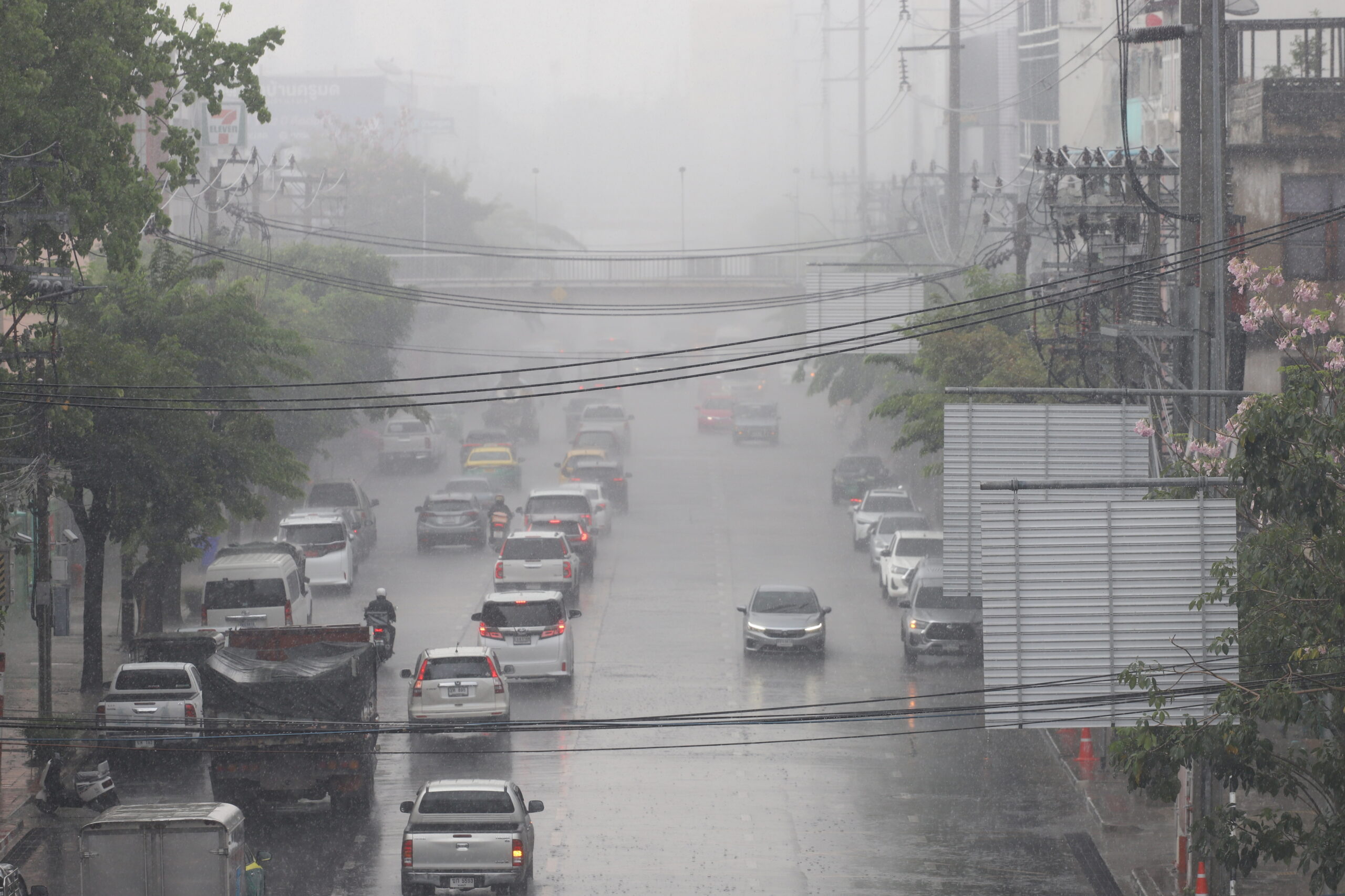 กรมอุตุฯเตือน 16-20 มี.ค.นี้ รับมือพายุฝนฟ้าคะนอง ลมแรง อากาศเย็นลง