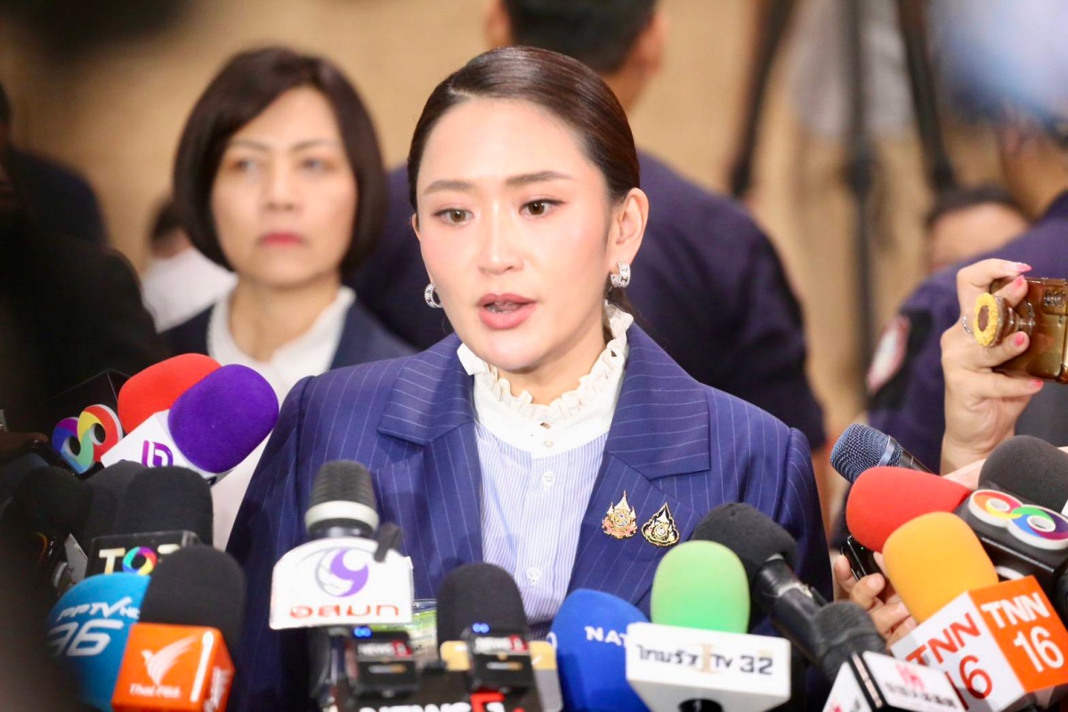 นายกฯรับคุย “ทักษิณ” ย้ำยังไม่ปรับ ครม. เหตุงานยังลื่นไหล ลั่นไม่ต้องการ “งูเห่า”