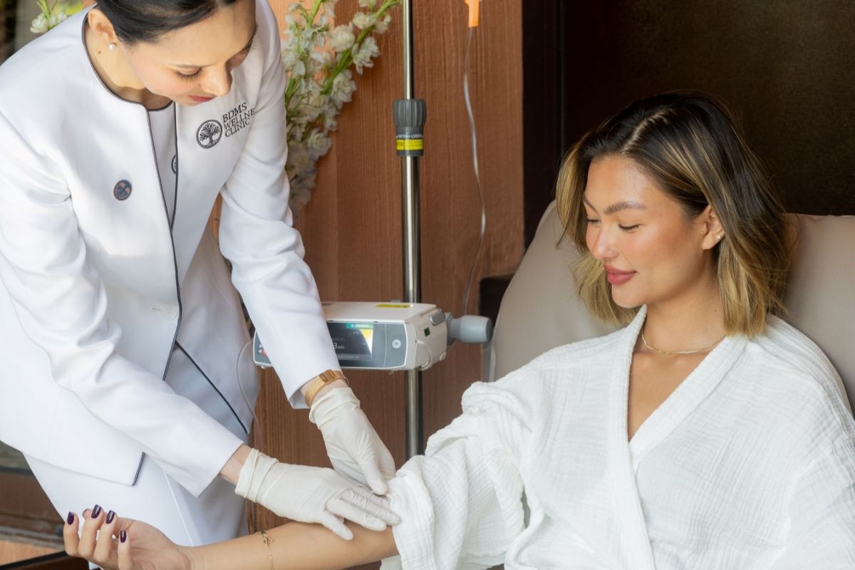 พญ.ปรมาภรณ์ เปิดตัว BDMS Wellness Clinic ศรีพันวา