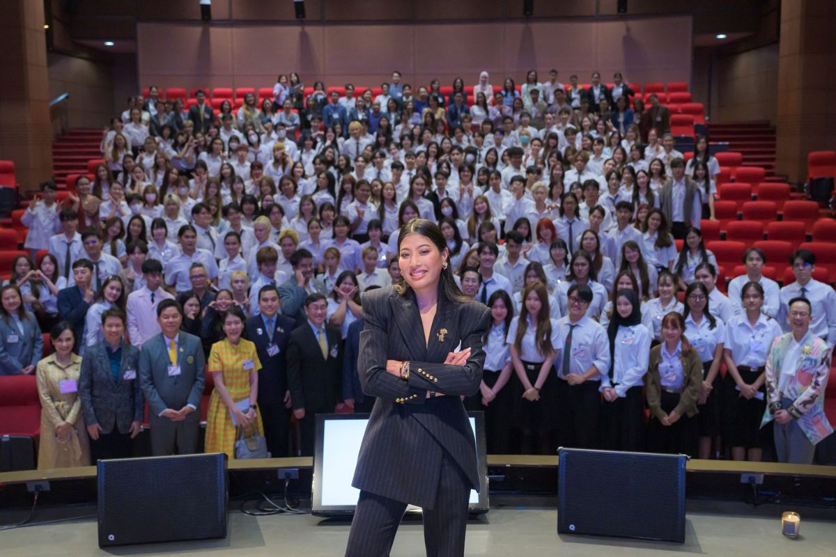 เจ้าฟ้าสิริวัณณวรี ฯ ทรงบรรยาย เรื่องแบรนด์ Sirivannavari แก่นิสิต นักศึกษา