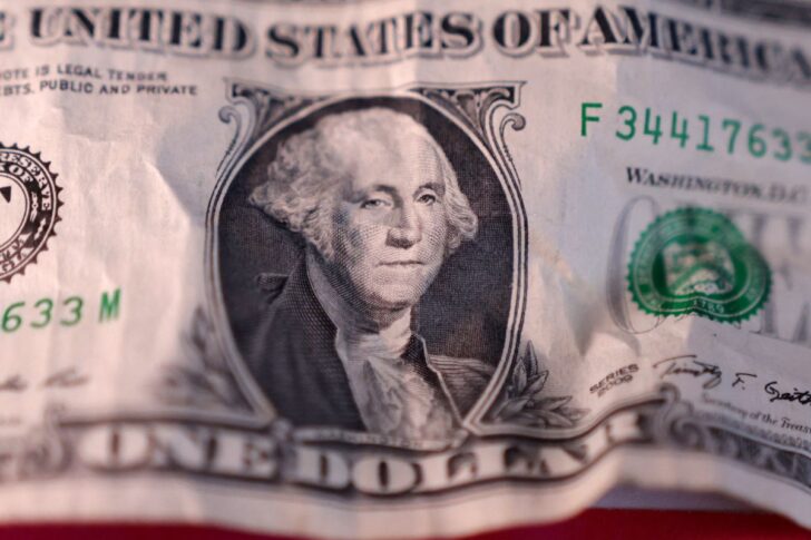 US Dollar เงินดอลลาร์สหรัฐ ภาพโดย REUTERS/Dado Ruvic