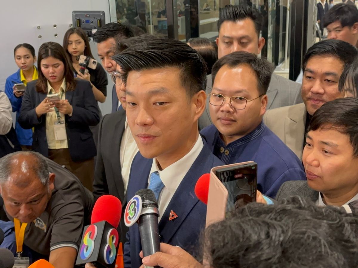 เท้ง​ ขู่ก่อน​ศึกซักฟอก แฉ​มีข้อมูลลับ​ อาจทำ รมต.หลุดเก้าอี้ ปัด​ดีลพรรครัฐบาล