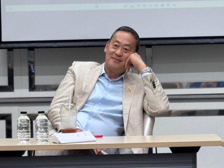 นายเศรษฐา ทวีสิน นายเศรษฐา ทวีสิน