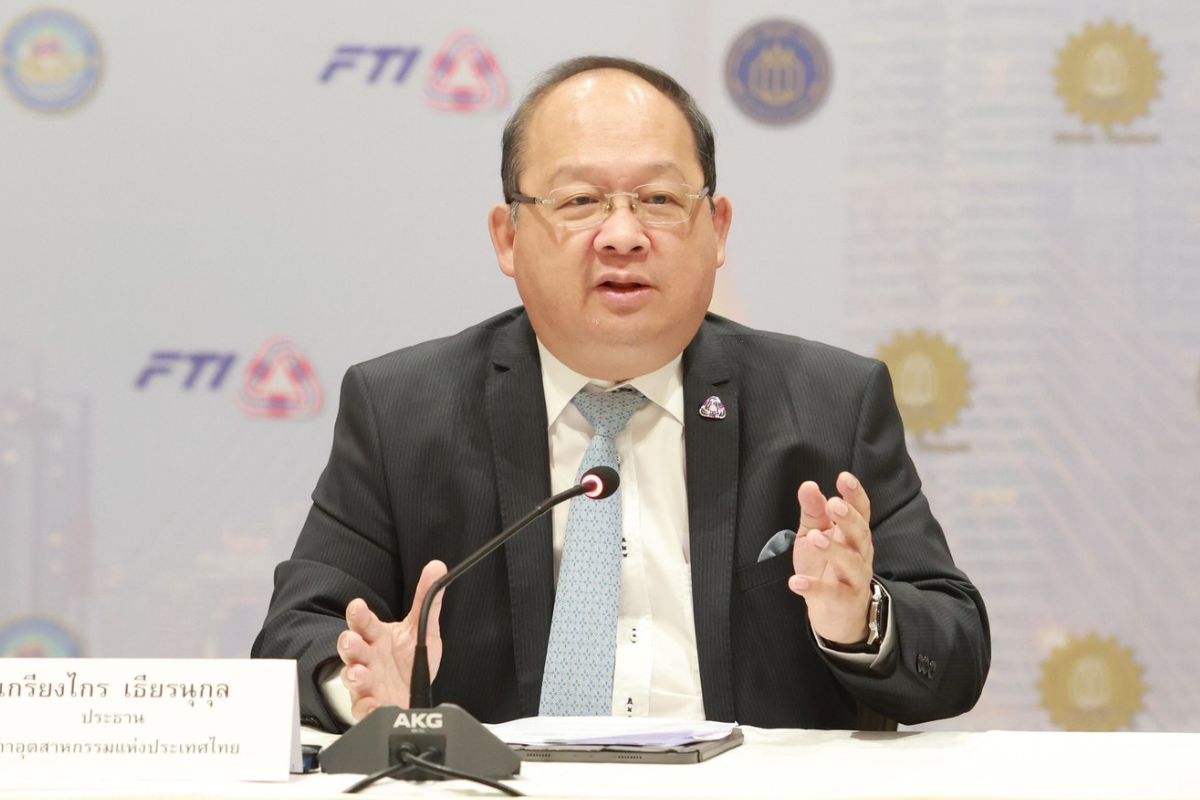 กกร. ชี้เศรษฐกิจไทยอ่อนแรงห่วงทรัมป์ขึ้นภาษีเสี่ยงต้นทุนภาษีเพิ่ม 6-8%