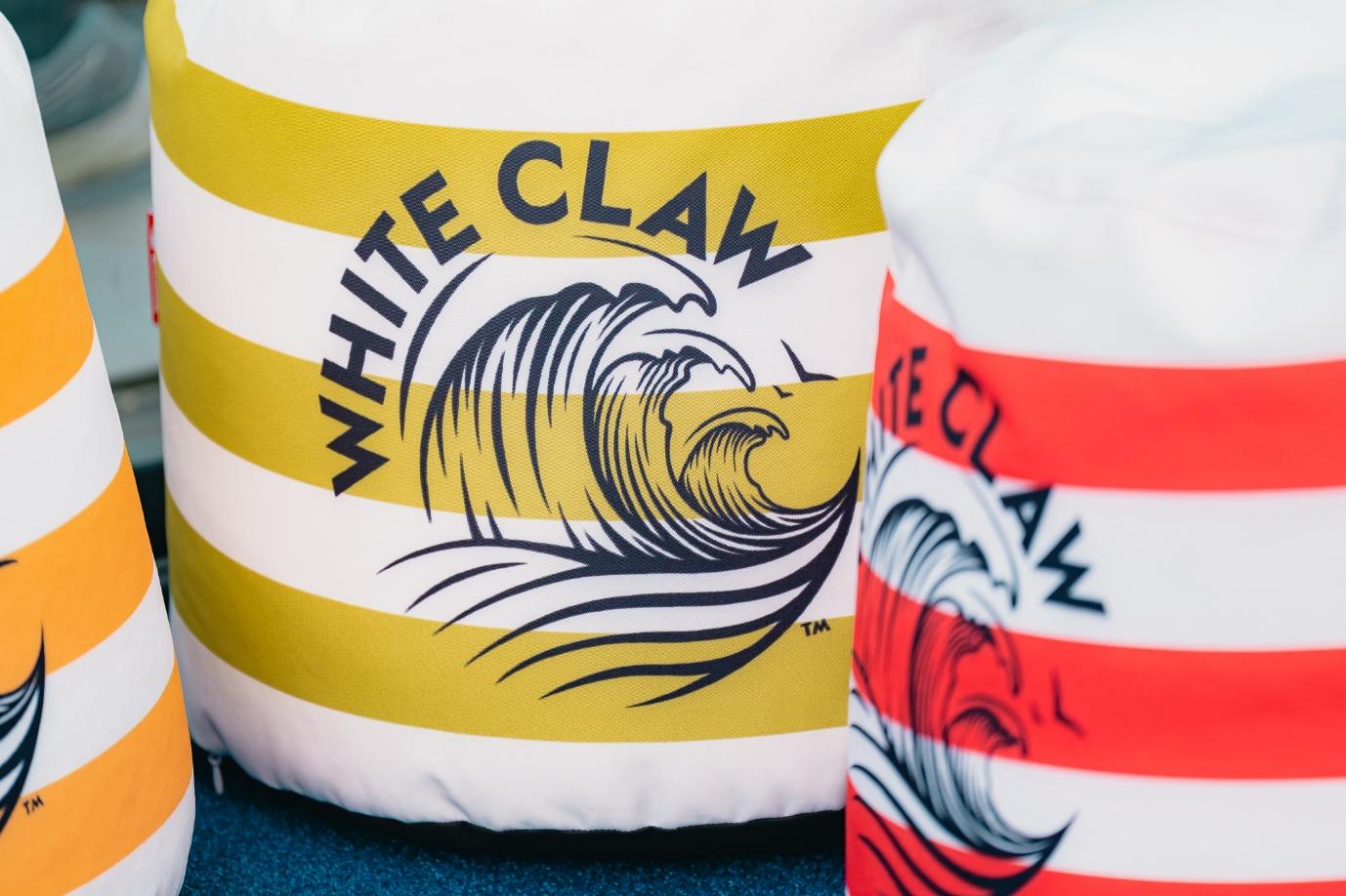 WHITE CLAW เครื่องดื่มฮาร์ดเซลท์เซอร์อันดับ 1 ของโลก