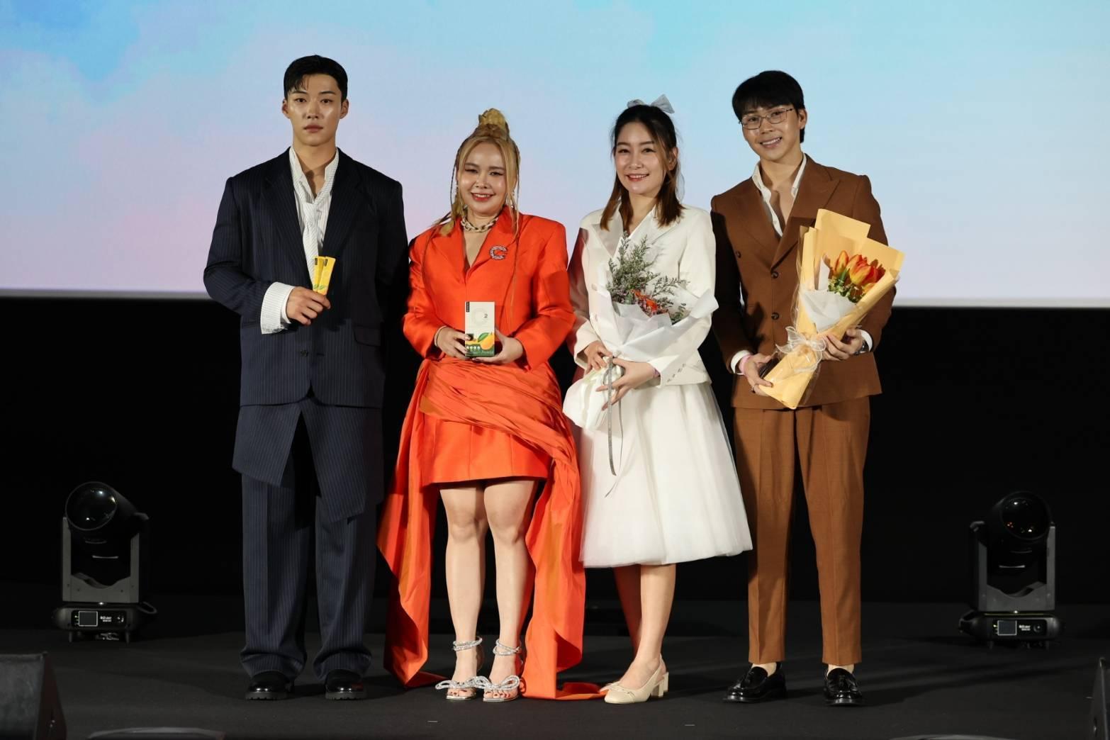 “ซีดริ้ง” สร้างปรากฏการณ์ใหม่ เปิดตัว “C2 Vitamin Jelly” อย่างยิ่งใหญ่