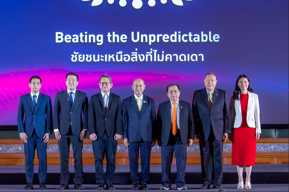 นิตยสาร BUSINESS+ ร่วมกับ มหาวิทยาลัยหอการค้าไทย