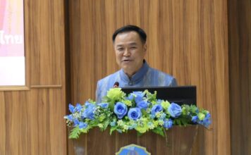 "อนุทิน" บรรยายหลักสูตร วปอ. ย้ำบทบาทผู้นำยุคใหม่ ปรับตัวทันโลก หนุนไทยสู่ศูนย์กลางอาเซียน