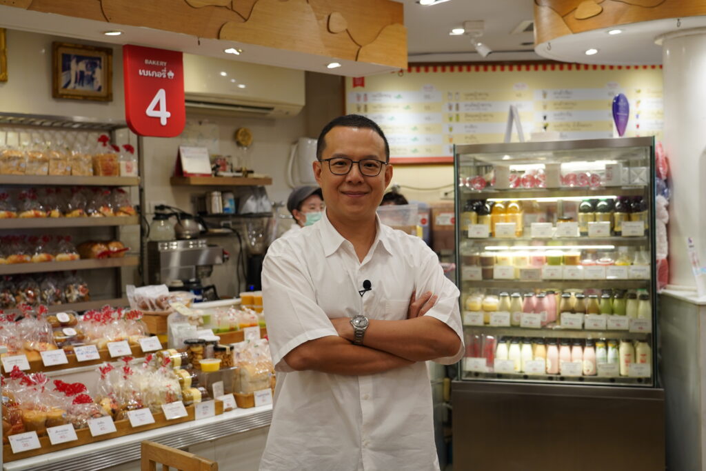 มนต์นมสด
