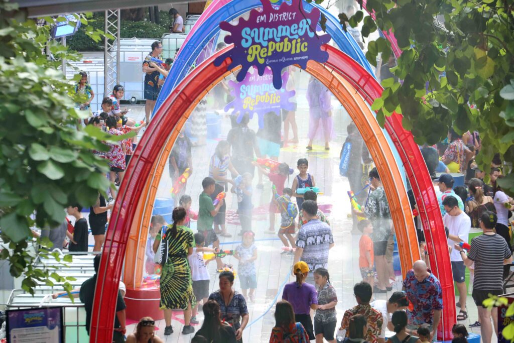 สงกรานต์ 2568 เอ็ม ดิสทริค
