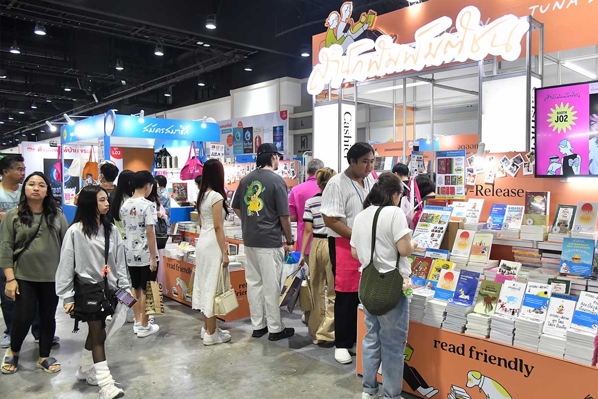 นักอ่าน 3 เจนรุ่นใหม่ทุบสถิติ ‘งานหนังสือ’ คึก