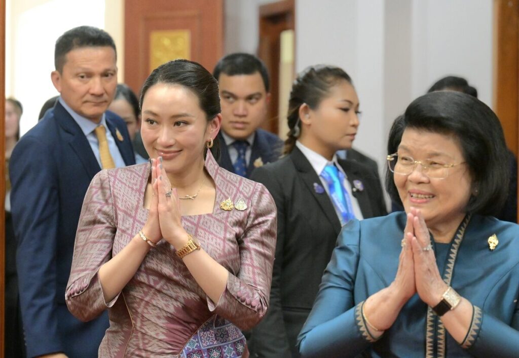 น.ส.แพทองธาร ชินวัตร