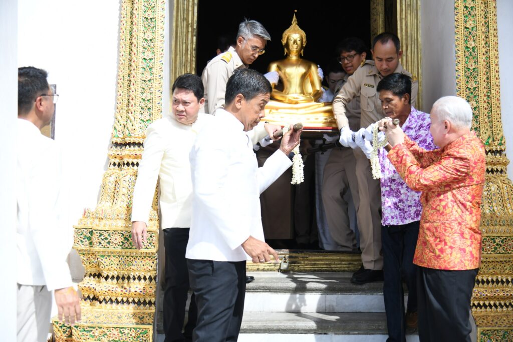 พระพุทธสิหิงค์ สงกรานต์