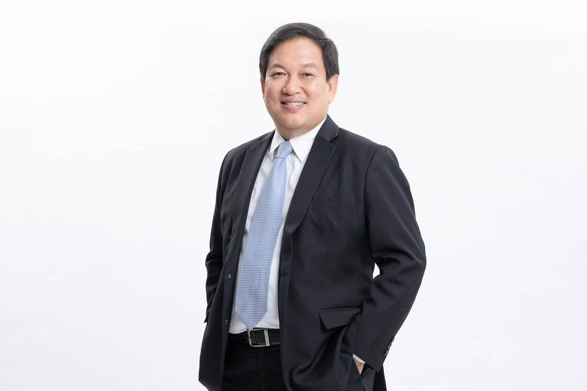 พรนริศ ชวนไชยสิทธิ์