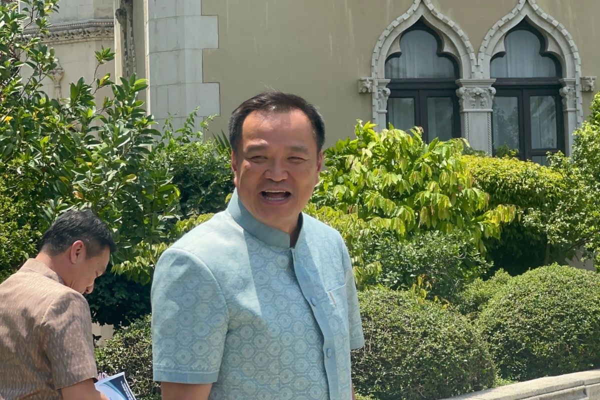 ปรับ ครม. อนุทิน ท้าข่าวลือยึดมหาดไทย ขึ้นตึกไทยคู่ฟ้า พบนายกฯ