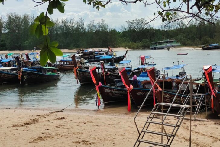 กระบี่ คนไทยเที่ยวกระบี่ลดหลัง‘แผ่นดินไหว‘