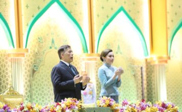 ในหลวง พระราชินี