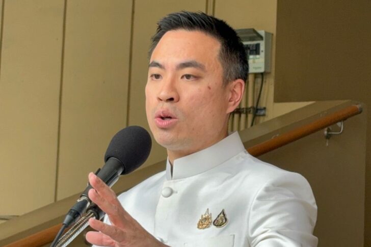 เอกนัฏ พร้อมพันธุ์ เอกนัฏ พร้อมพันธุ์