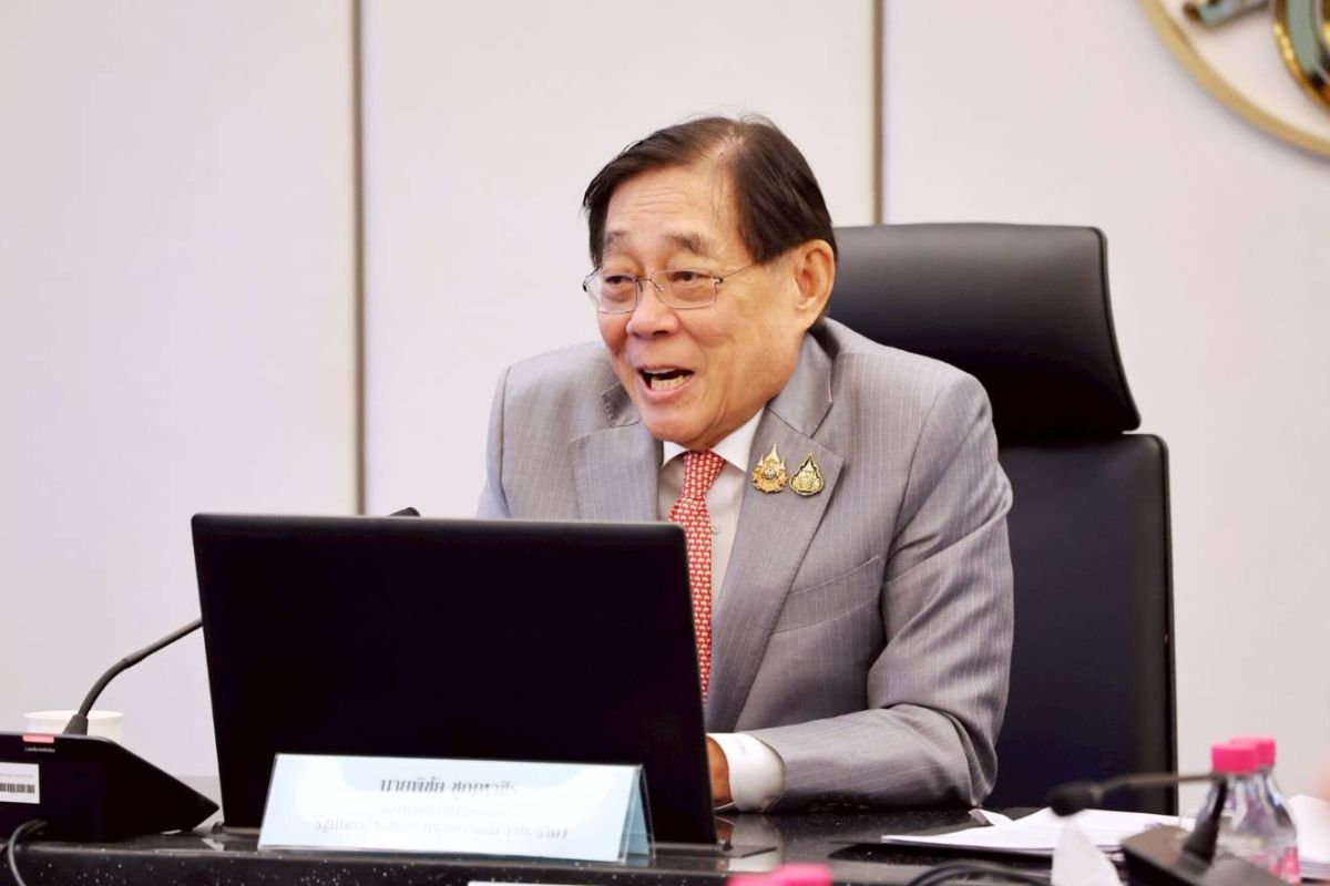 พิชัย ถกผู้ว่าฯ ธปท. ยันไม่คิดใช้เงินทุนสำรองรับมือนโยบายทรัมป์