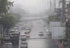ฝนตกหนัก ฝนฟ้าคะนอง พายุฤดูร้อน