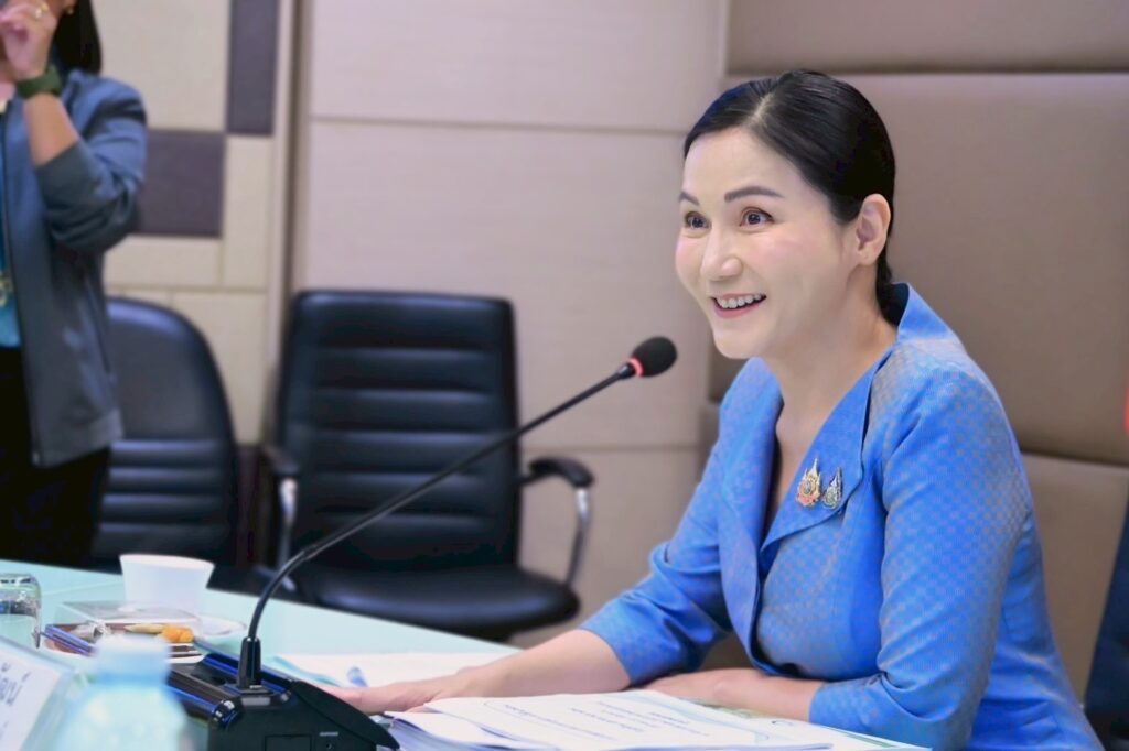 ศ.ดร.นฤมล ภิญโญสินวัฒน์