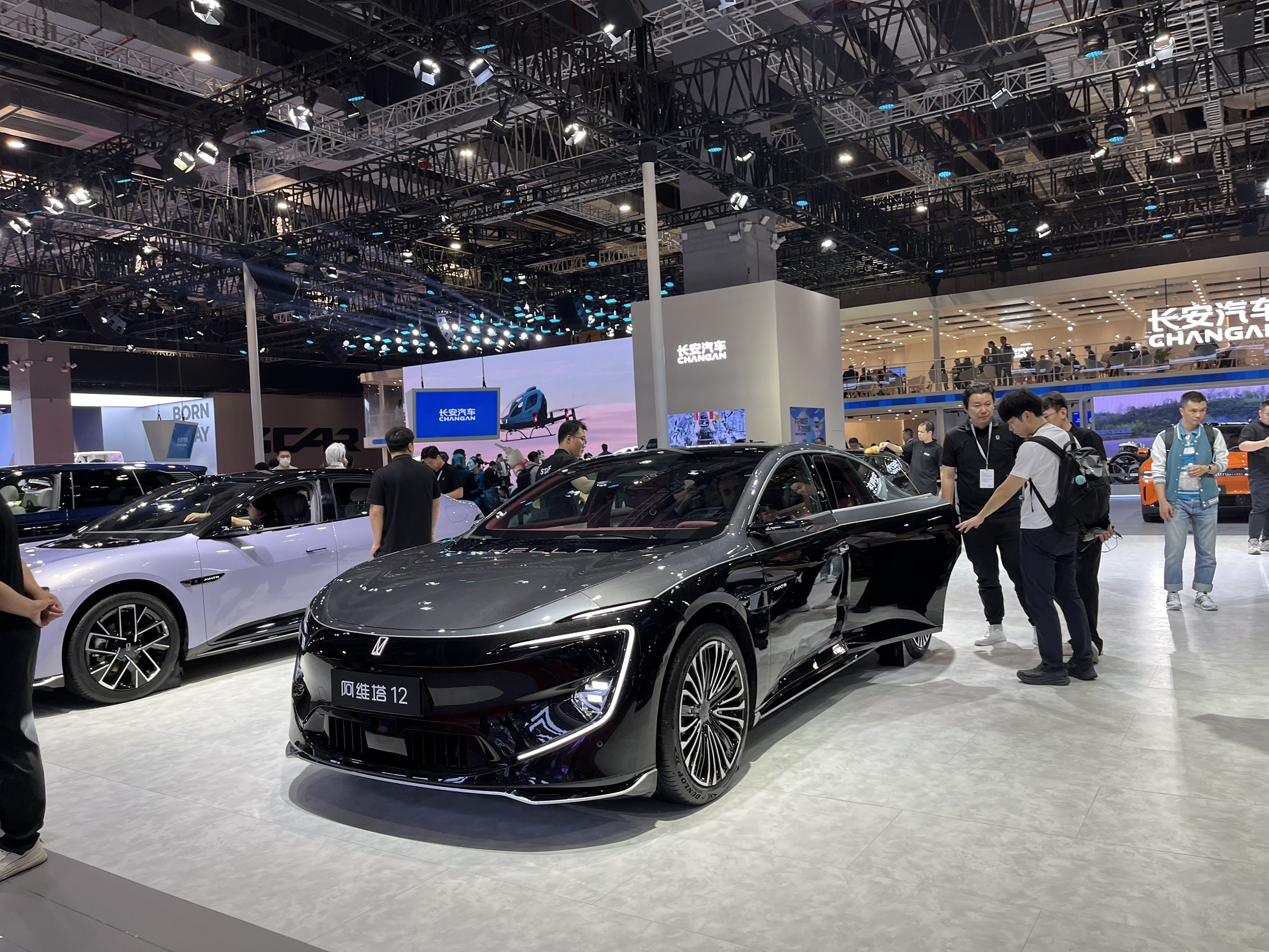ฉางอาน โชว์หุ่นยนต์-รถบินได้ใน Shanghai Auto Show 2025