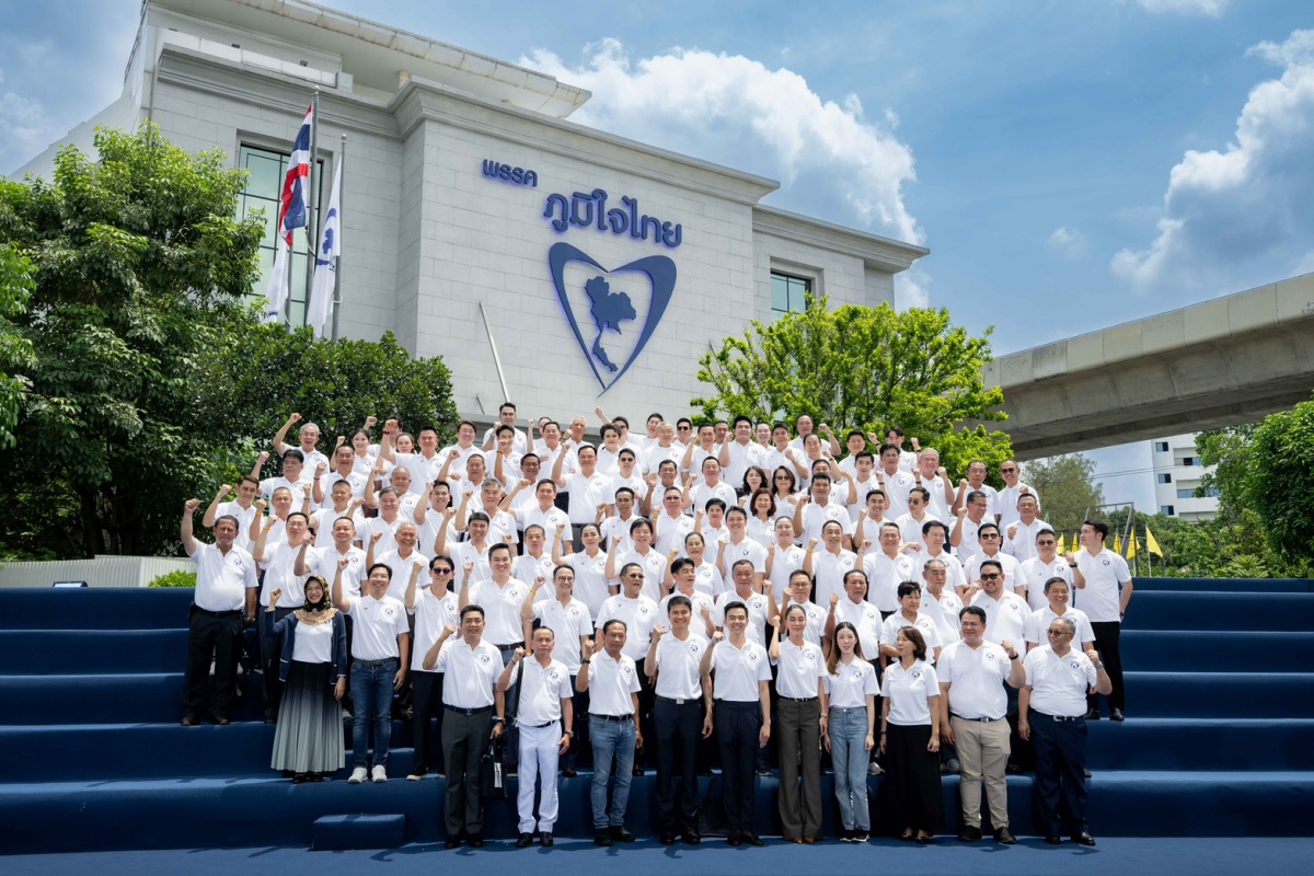 16 ปี ภูมิใจไทย กำเนิดจาก ‘พรรคงูเห่า’ สู่ อาณาจักรการเมืองสีน้ำเงิน