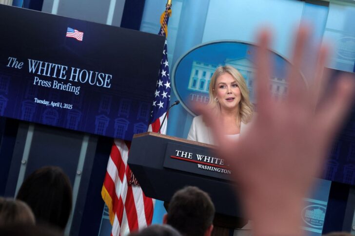 White House แคโรไลน์ ลีวิตต์ โฆษกทำเนียบขาว ภาพโดย REUTERS/Carlos Barria