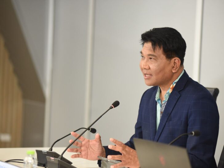 นายธนวรรธน์ พลวิชัย นายธนวรรธน์ พลวิชัย