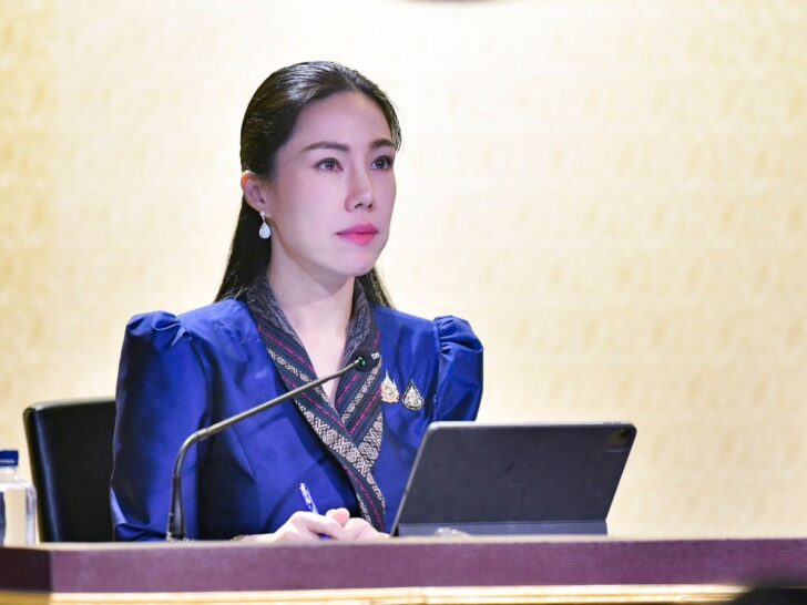 น.ส.ศศิกานต์ วัฒนะจันทร์ น.ส.ศศิกานต์ วัฒนะจันทร์