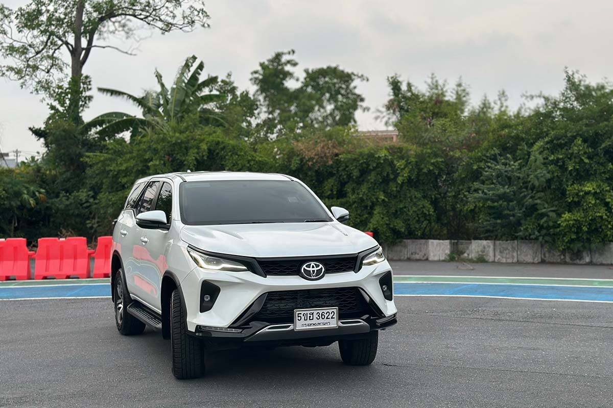 ฟอร์จูนเนอร์ ลีดเดอร์ เอส (FORTUNER LEADER S)