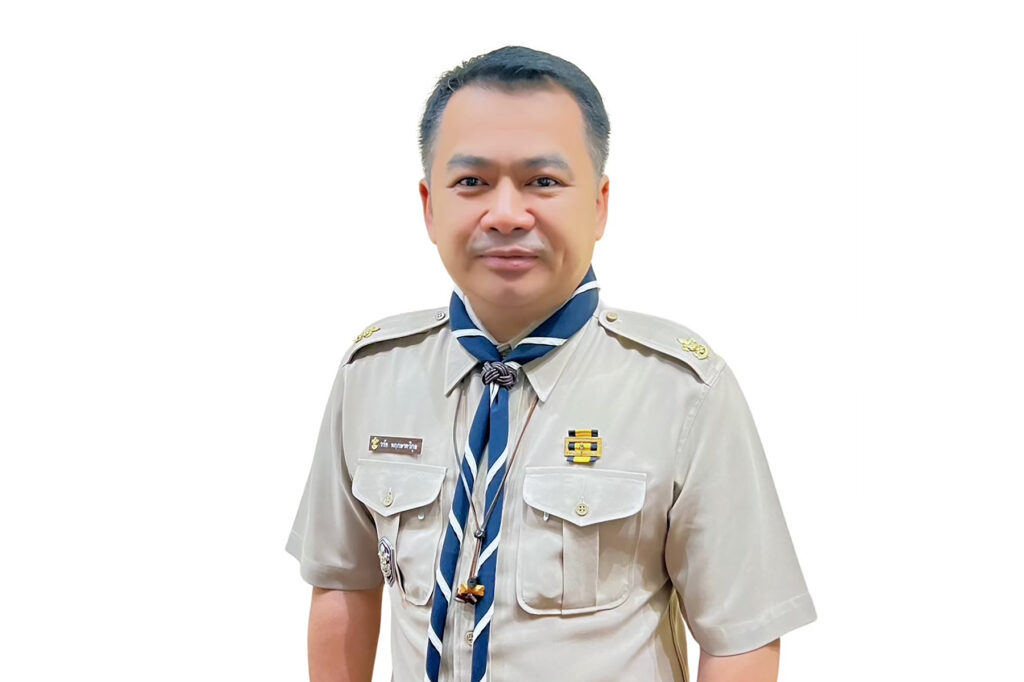 ดร.วรัท พฤกษาทวีกุล รองปลัดกระทรวงศึกษาธิการ (ศธ.) ทำหน้าที่เลขาธิการสำนักงานลูกเสือแห่งชาติ (สลช.)